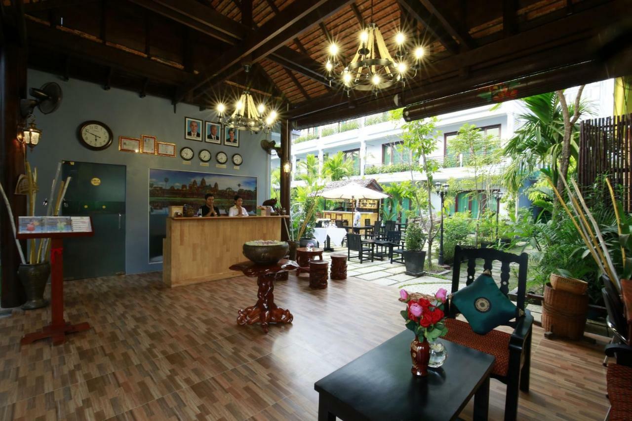 Chheng Hotel 4*